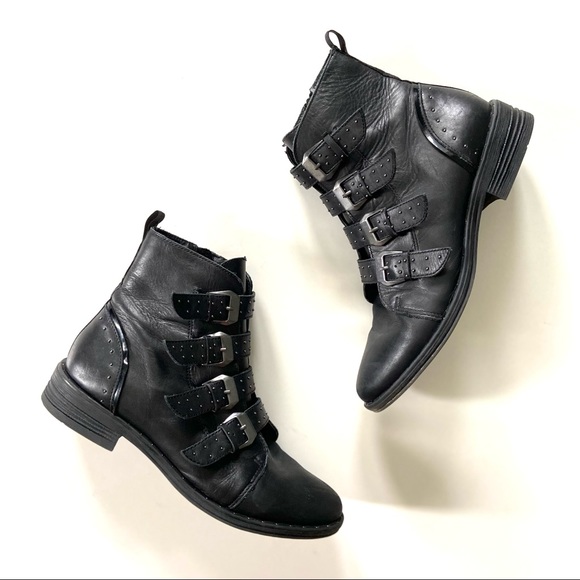 Steve Madden Pursue Black Genuine Leather Studded Buckle Moto Ankle Boots - Picture 10 of 10